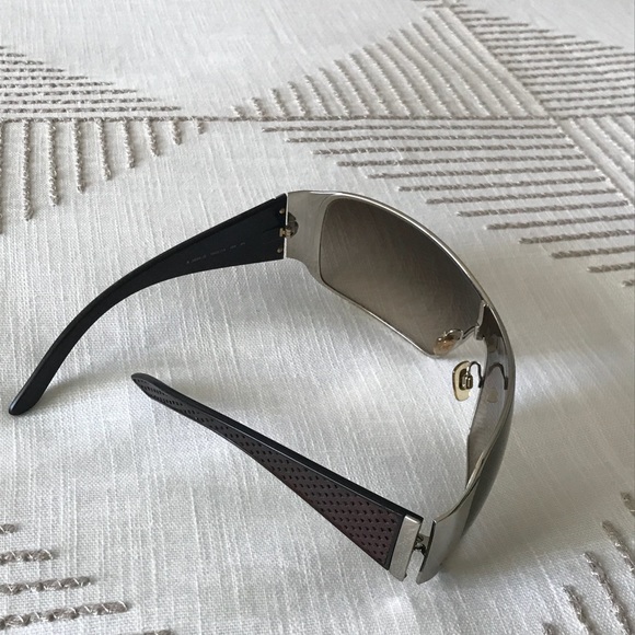 Sunglasses - Picture 3 of 7